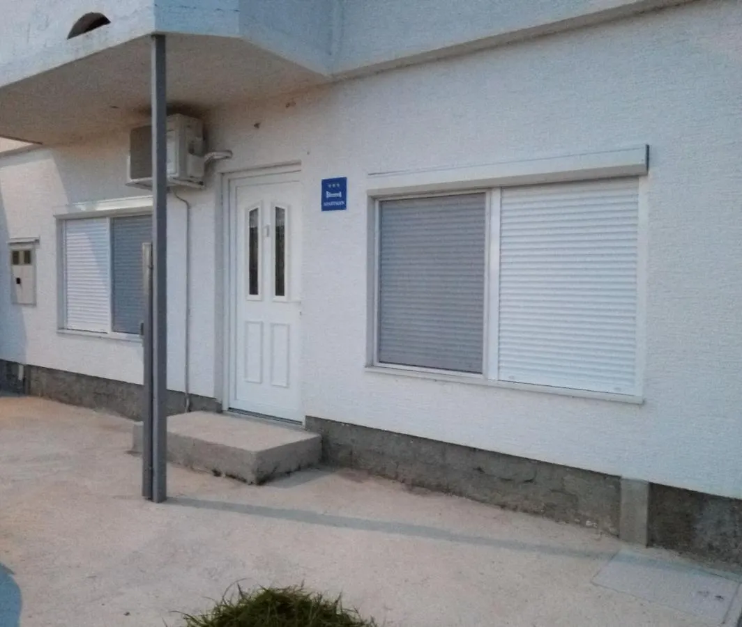 Daire Apartman Lidija Dinjiška